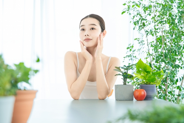 肌タイプの診断方法！乾燥肌・混合肌・脂性肌の見分け方を解説