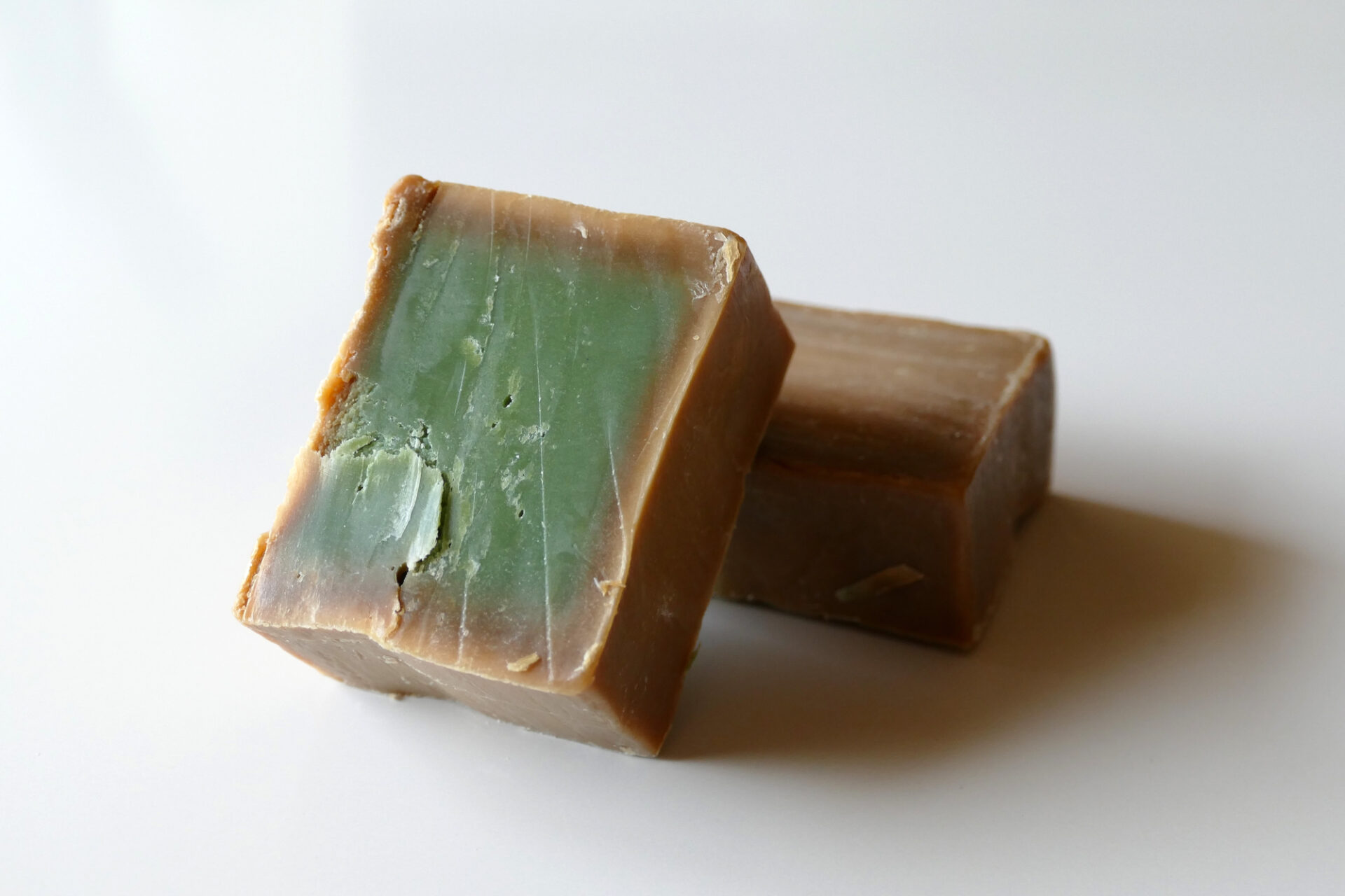 固形石鹸が溶けやすい理由|実はいい石鹸の証拠かもしれません